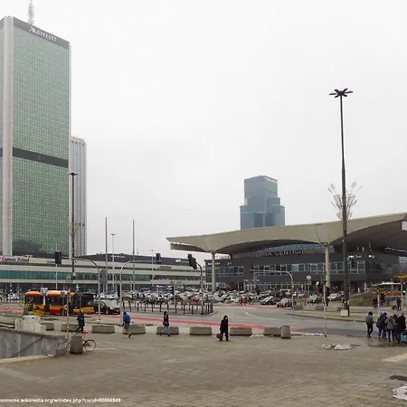 Near Central Station 华沙
